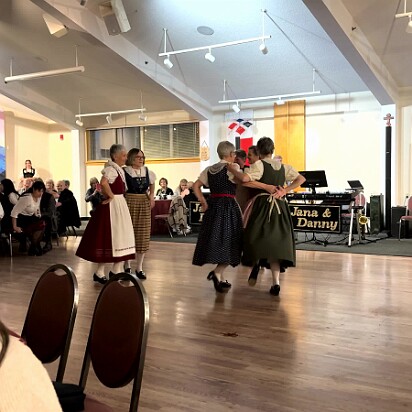 Swiss Folk Dance Club Alpenrösli with 